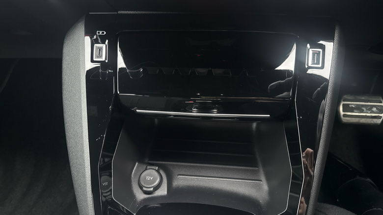 Peugeot 208 1.2 PureTech 100 GT 5dr EAT8 Petrol Hatchback